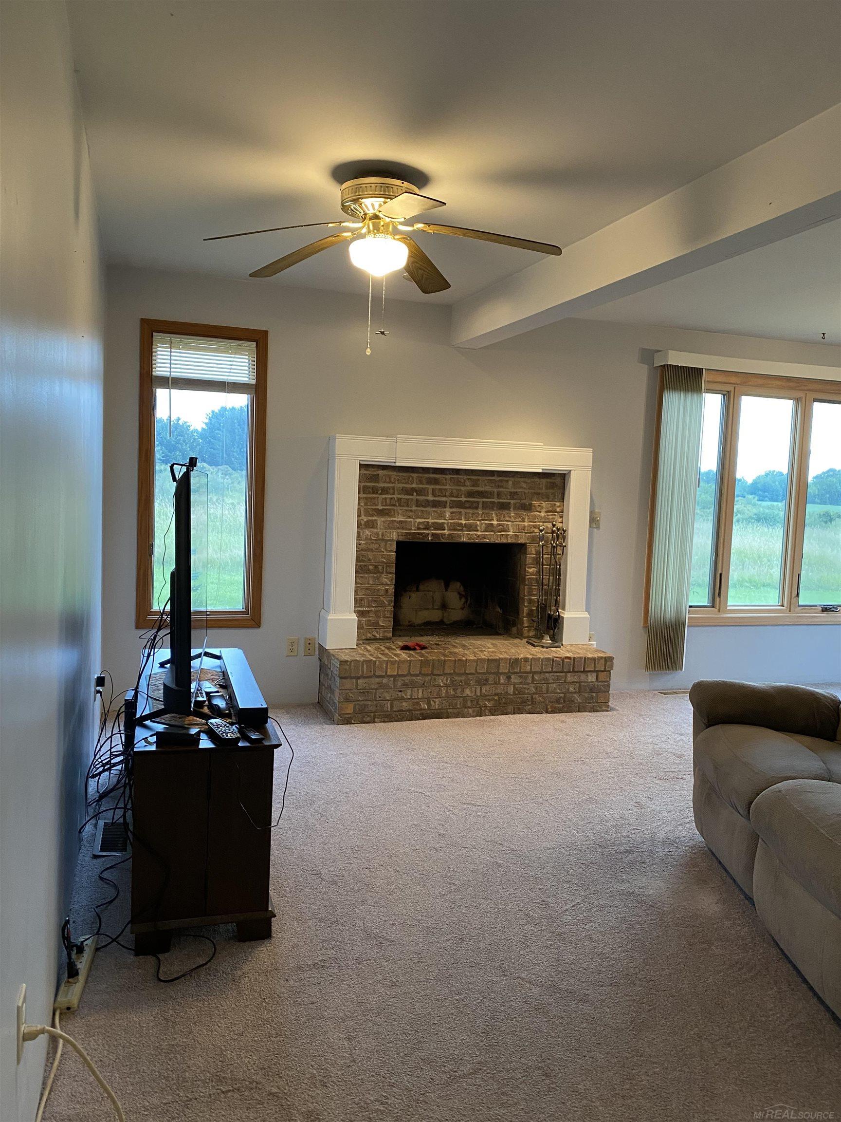 1259 Kinney Road Memphis, MI 48041 - Photo 16 of 49 50117563-15.JPG