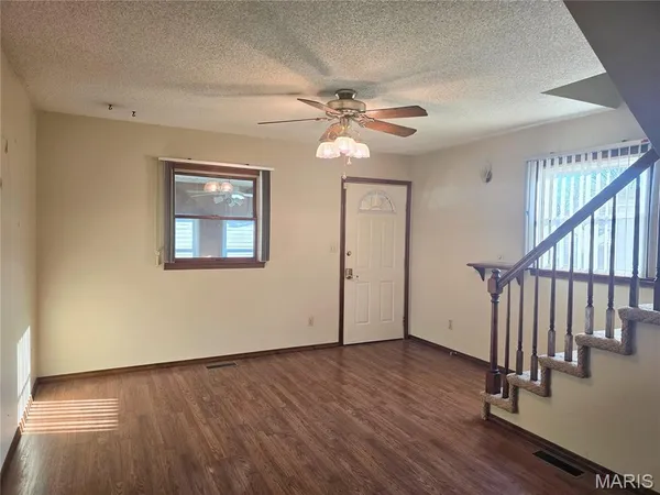 $142,000 | 811 Smith Lane, Hillsboro, IL 62049