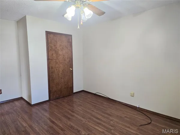 $142,000 | 811 Smith Lane, Hillsboro, IL 62049