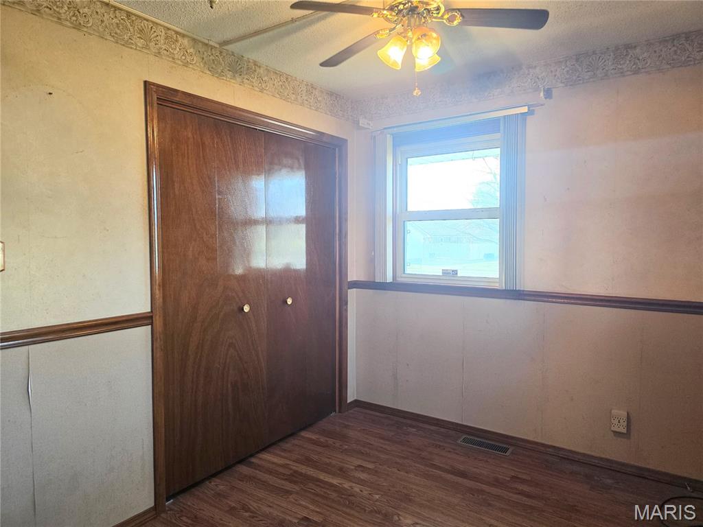 811 Smith Lane Hillsboro, IL 62049 - Photo 24 of 32