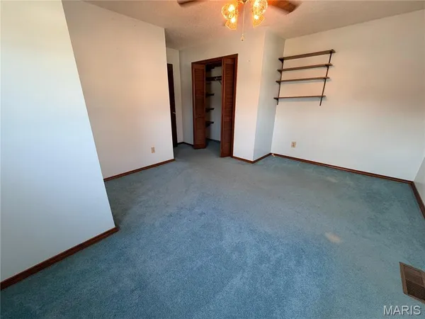 $142,000 | 811 Smith Lane, Hillsboro, IL 62049