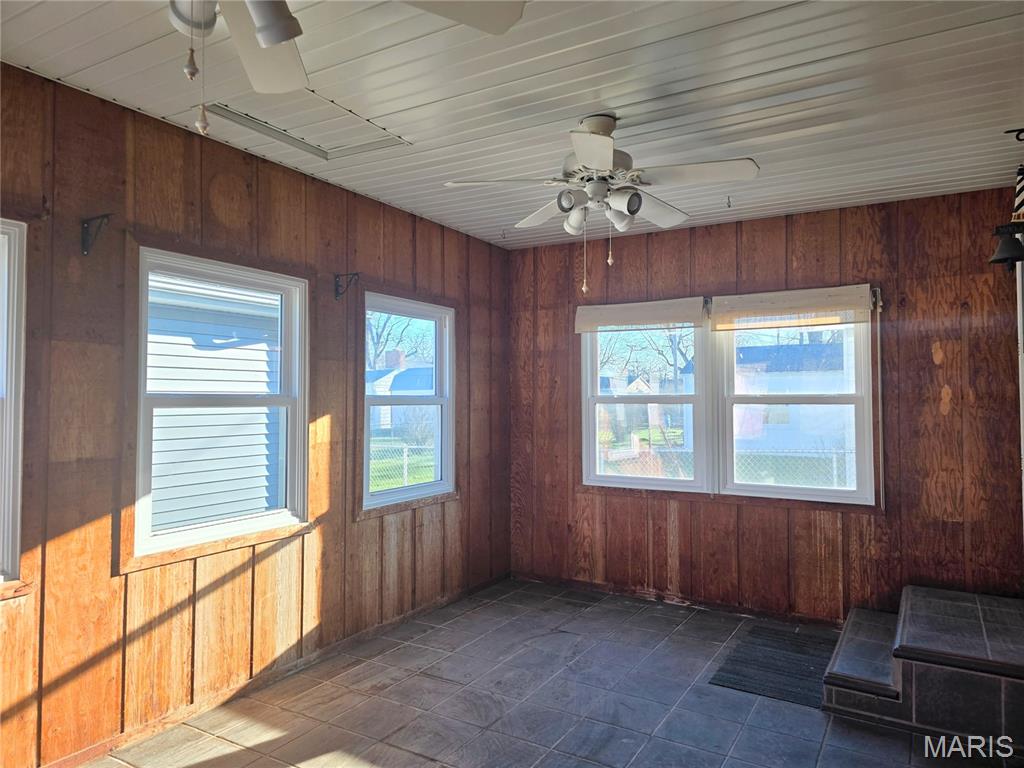 811 Smith Lane Hillsboro, IL 62049 - Photo 31 of 32