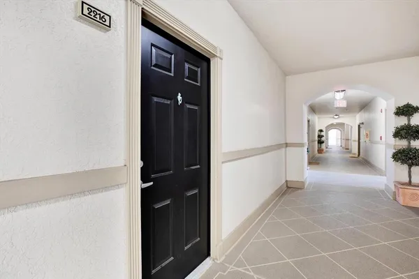 $2,100 | 501 Knights Run Avenue, Unit 2216, Tampa, FL 33602