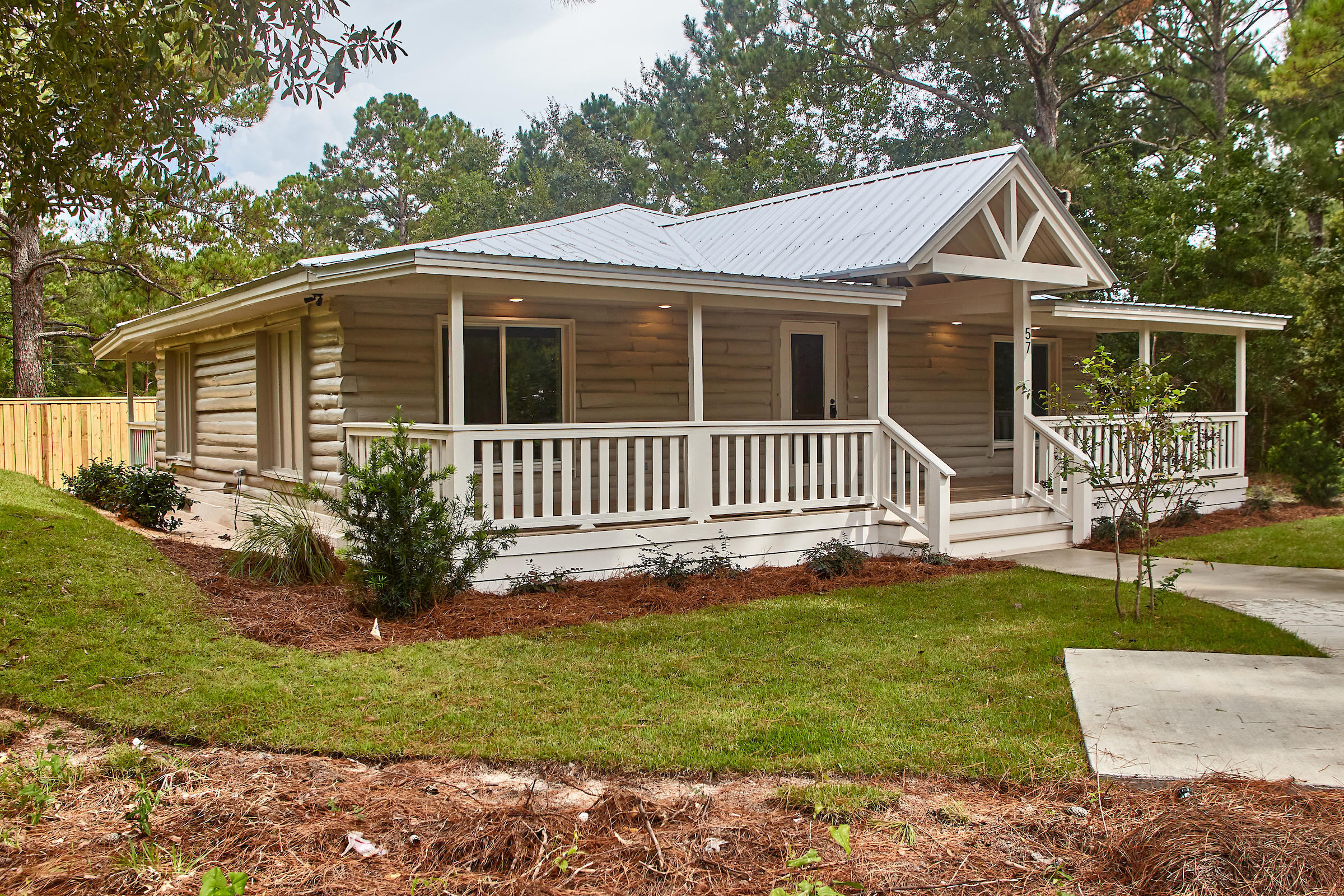 57 Johnson Lane Freeport, FL 32439 - Photo 2 of 31 Gallery Image 2