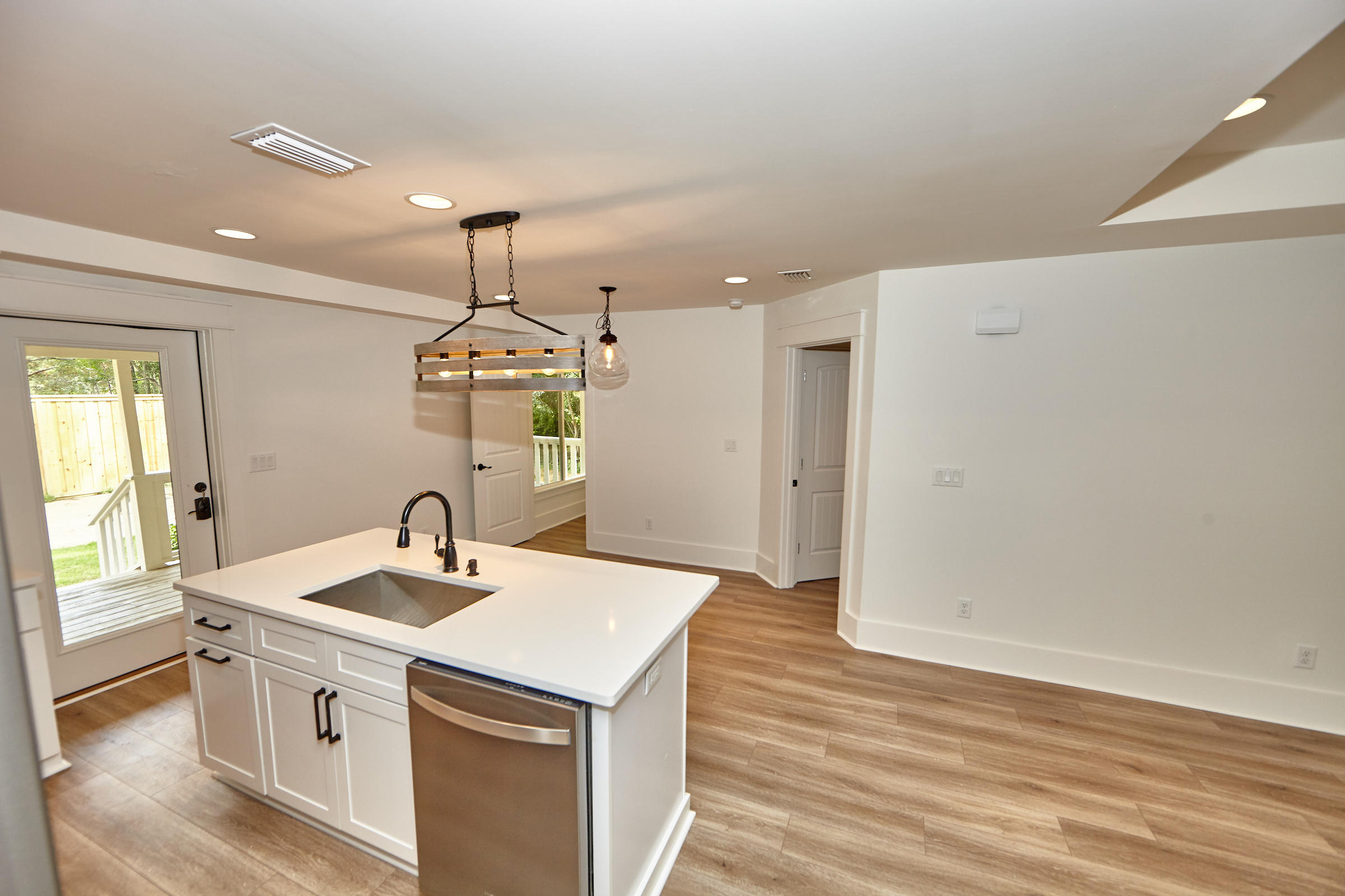57 Johnson Lane Freeport, FL 32439 - Photo 15 of 31 Gallery Image 15