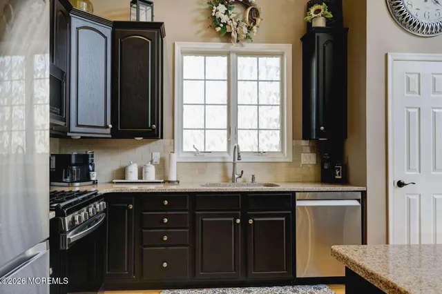 $614,499 | 9 Blackmoor Drive, Jackson, NJ 08527