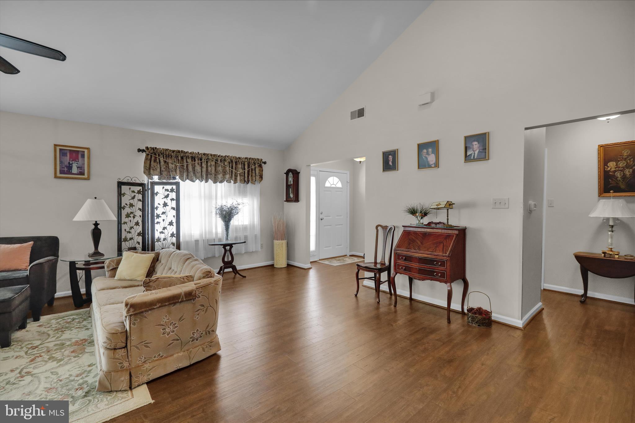 130 Heather Lane Reading, PA 19610 - Photo 3 of 22 360_9702