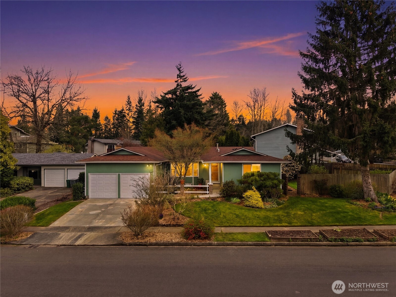 2548 Smithers Avenue South Renton, WA 98055 - Photo 3 of 35 Gallery Image 3