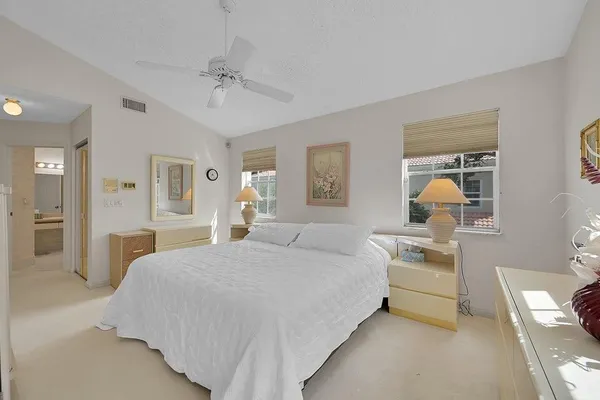 $5,000 | 17270 Boca Club Boulevard, Unit 1702, Boca Raton, FL 33487