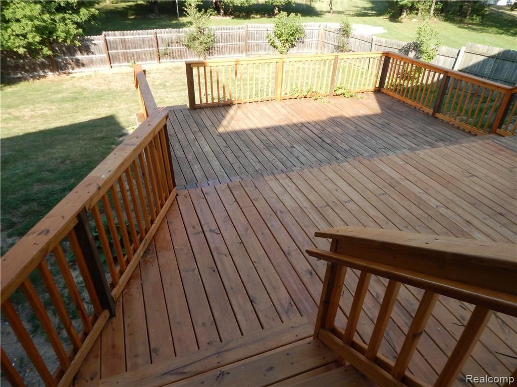 11240 Tipsico Lake Road Fenton, MI 48430 - Photo 42 of 43 DSCN5224.JPG