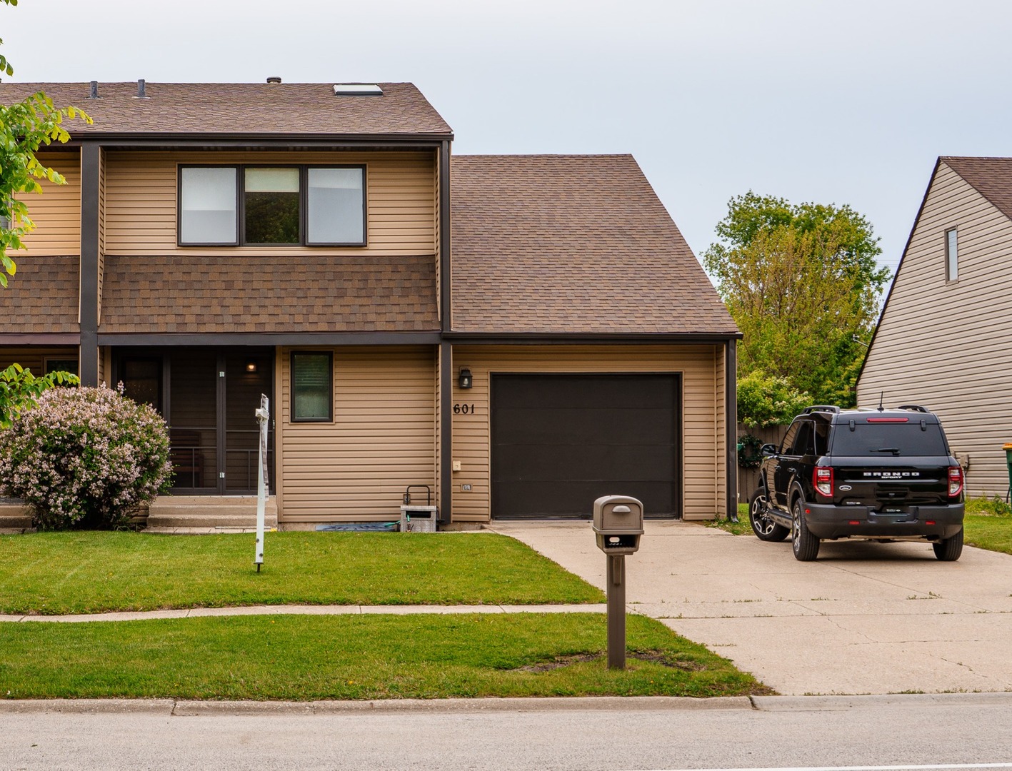601 South Raven Road Shorewood, IL 60404 - Photo 1 of 34 Gallery Image 1