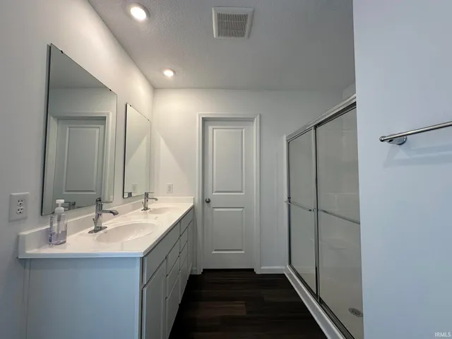 $315,900 | 4701 Heathermoor Lane, New Haven, IN 46774