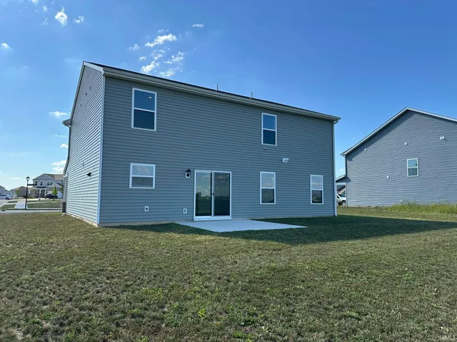 $315,900 | 4701 Heathermoor Lane, New Haven, IN 46774