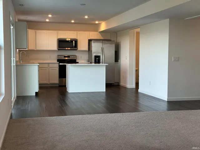 $315,900 | 4701 Heathermoor Lane, New Haven, IN 46774