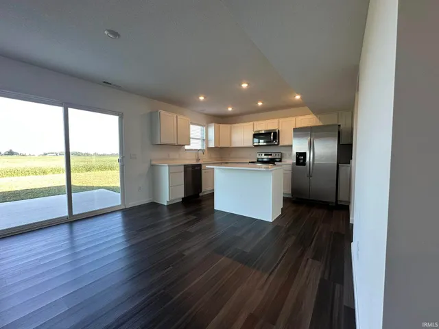 $315,900 | 4701 Heathermoor Lane, New Haven, IN 46774