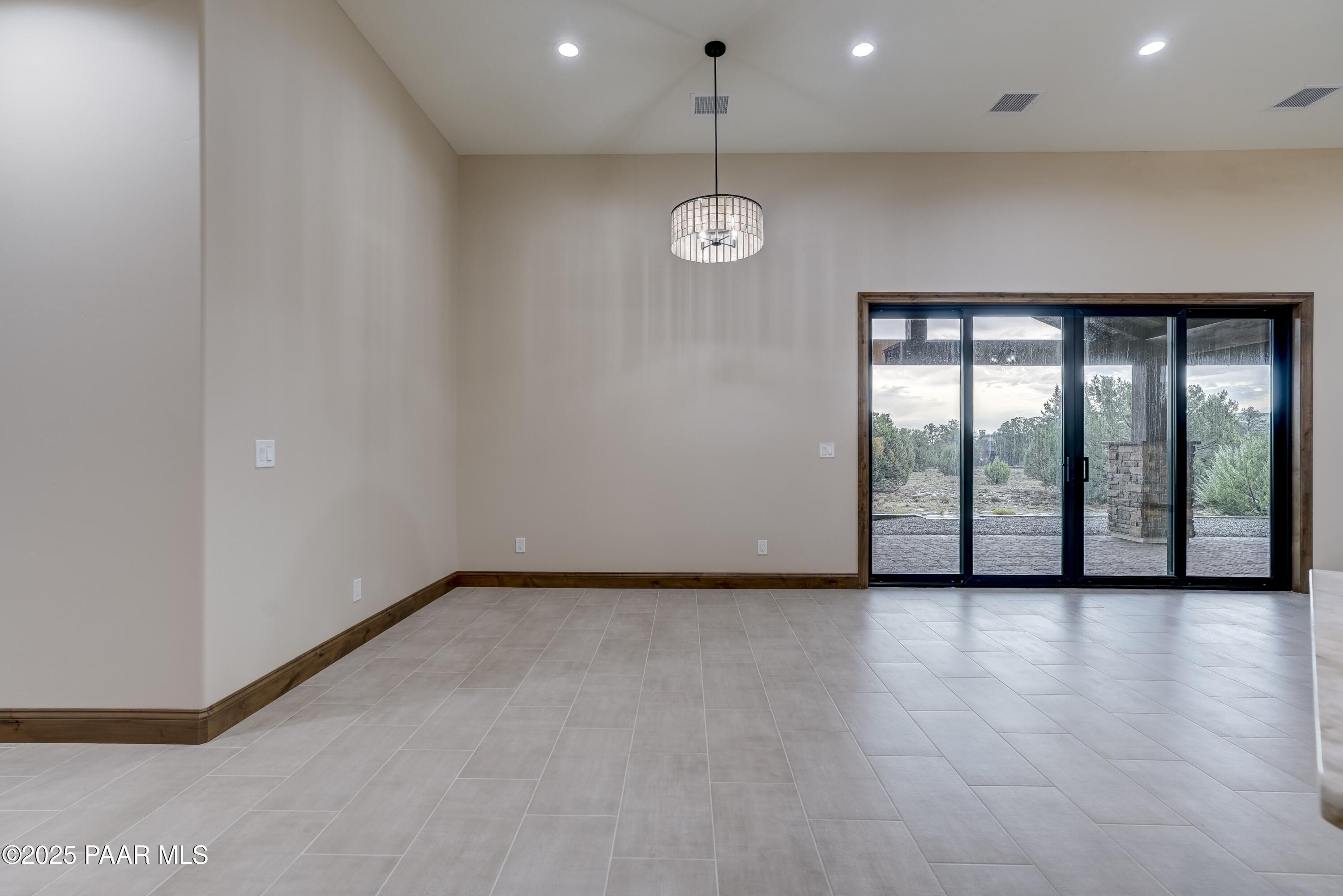 15560 North Elizabeth Way Prescott, AZ 86305 - Photo 16 of 56 018_Dining Area