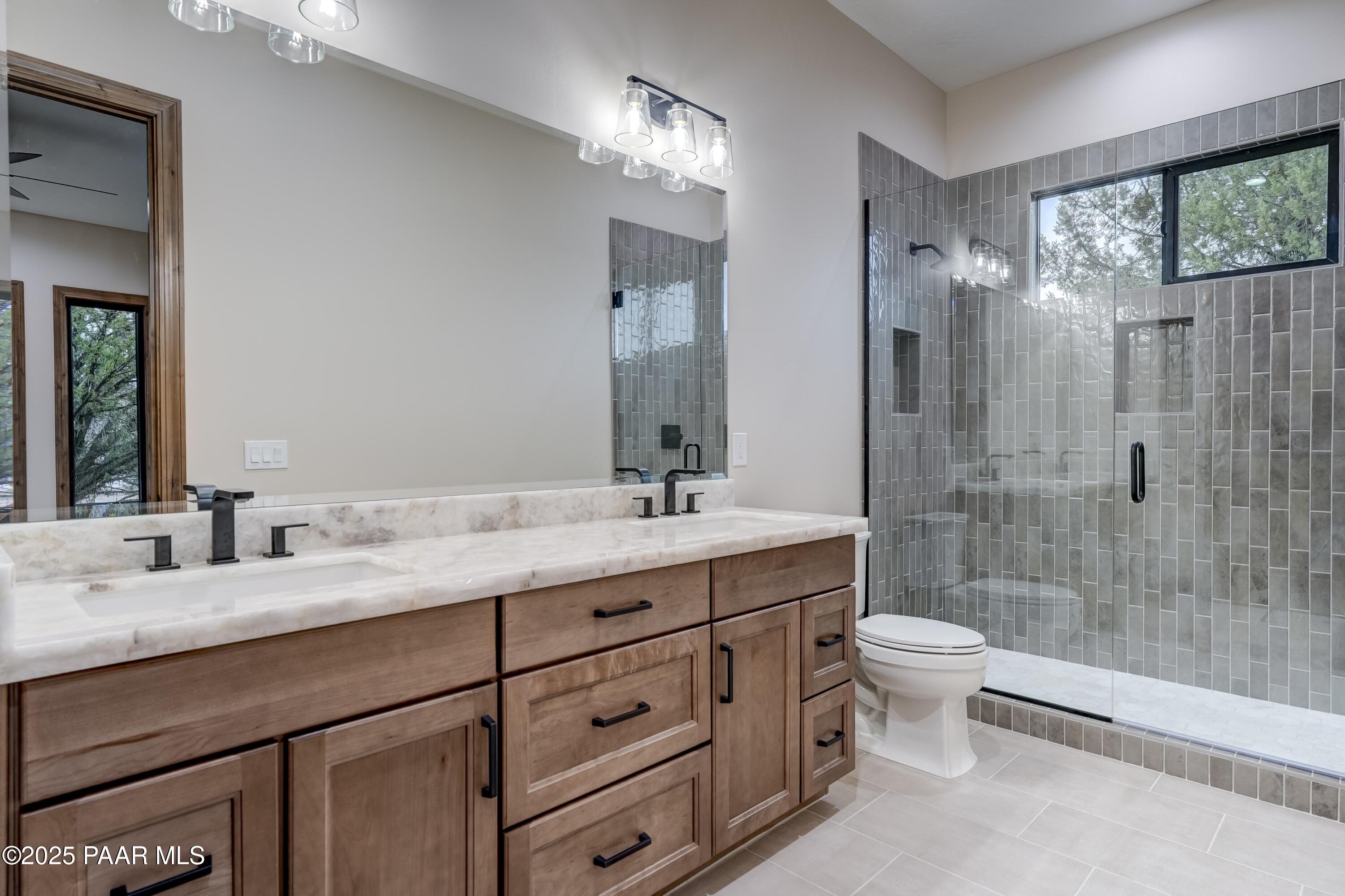 15560 North Elizabeth Way Prescott, AZ 86305 - Photo 27 of 56 029_Guest Bathroom 2