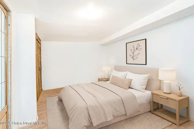 $699,000 | 318 Travis Avenue | New Springville