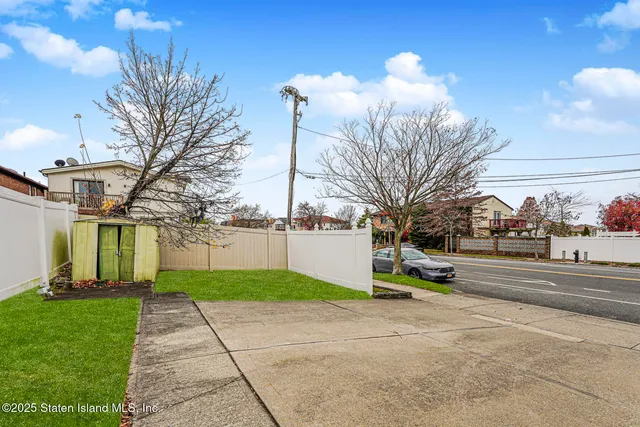 $699,000 | 318 Travis Avenue | New Springville