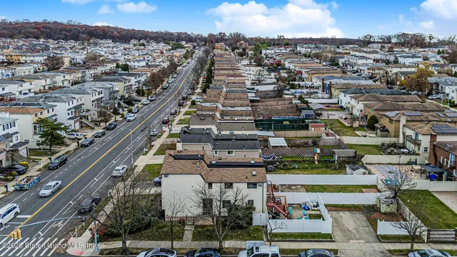 $699,000 | 318 Travis Avenue | New Springville