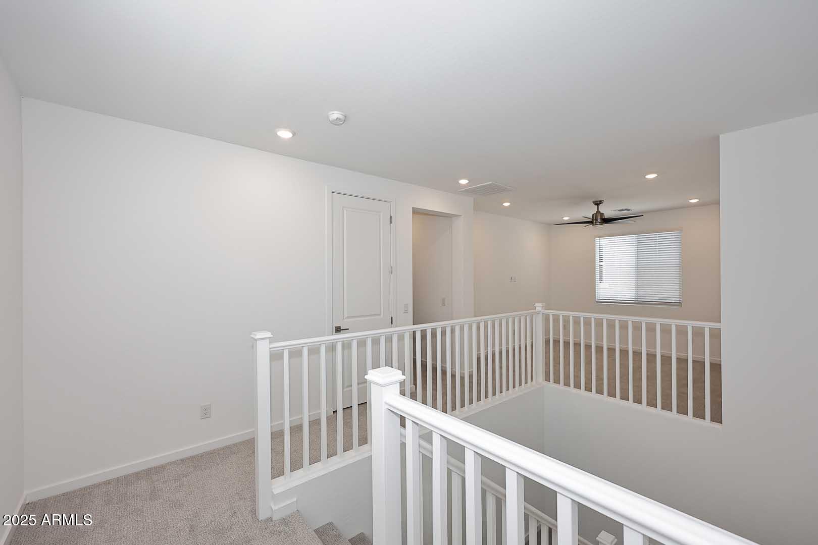 2460 West Rowel Road Phoenix, AZ 85085 - Photo 18 of 56 Landing