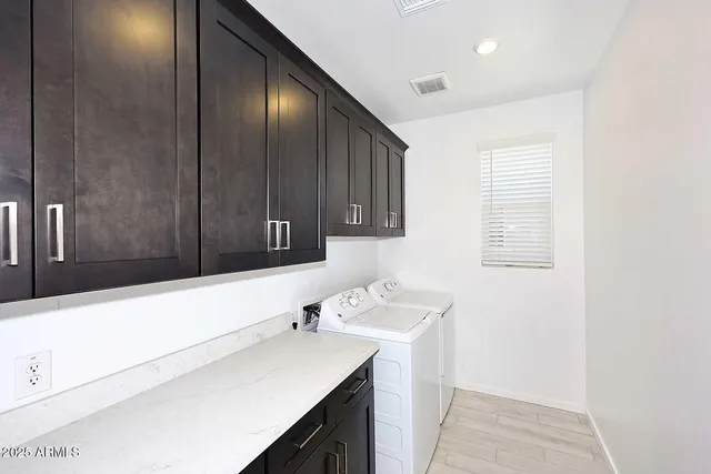 $3,000 | 2460 West Rowel Road, Phoenix, AZ 85085