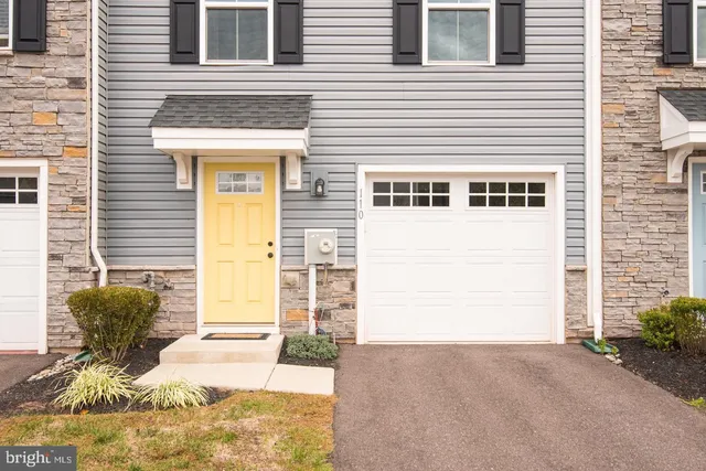 $2,850 | 110 Nelson Lane, Pottstown, PA 19464