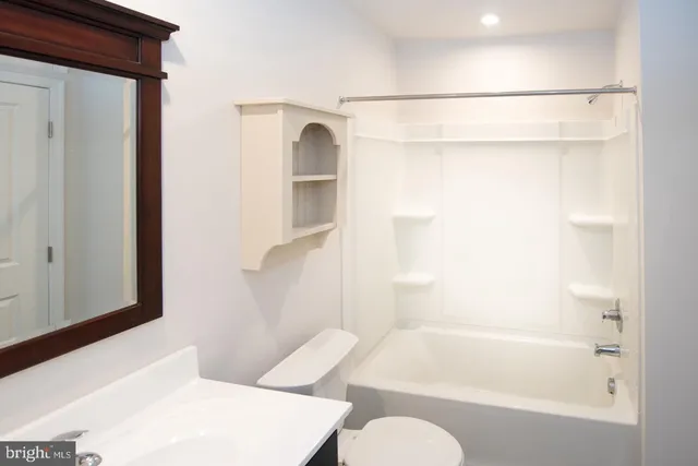 $2,850 | 110 Nelson Lane, Pottstown, PA 19464