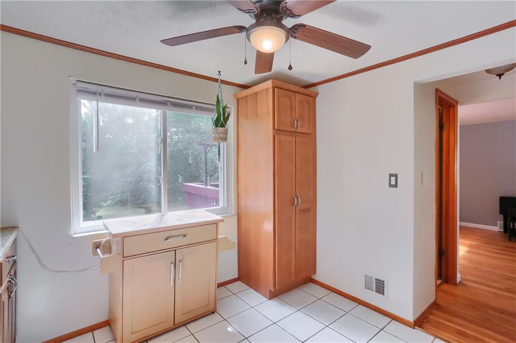 1132 O'Block Road Pittsburgh, PA 15239 - Photo 12 of 33