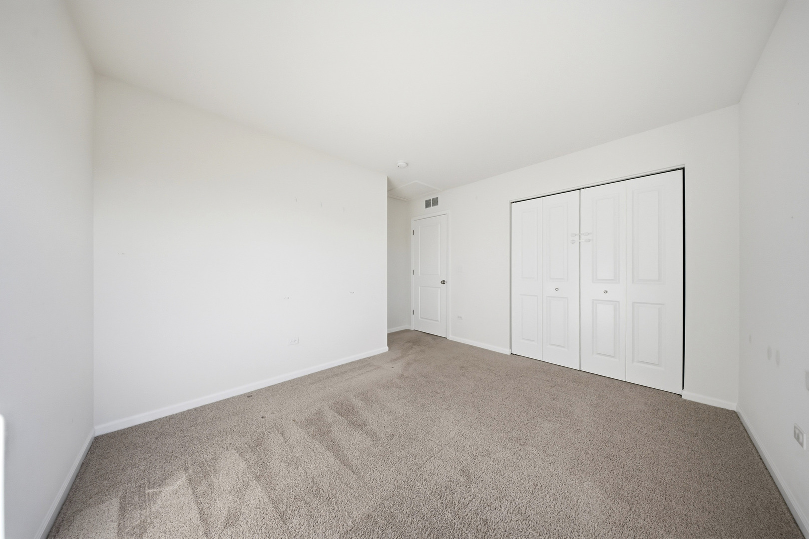 949 Hyte Street Plano, IL 60545 - Photo 20 of 51 a view of an empty room