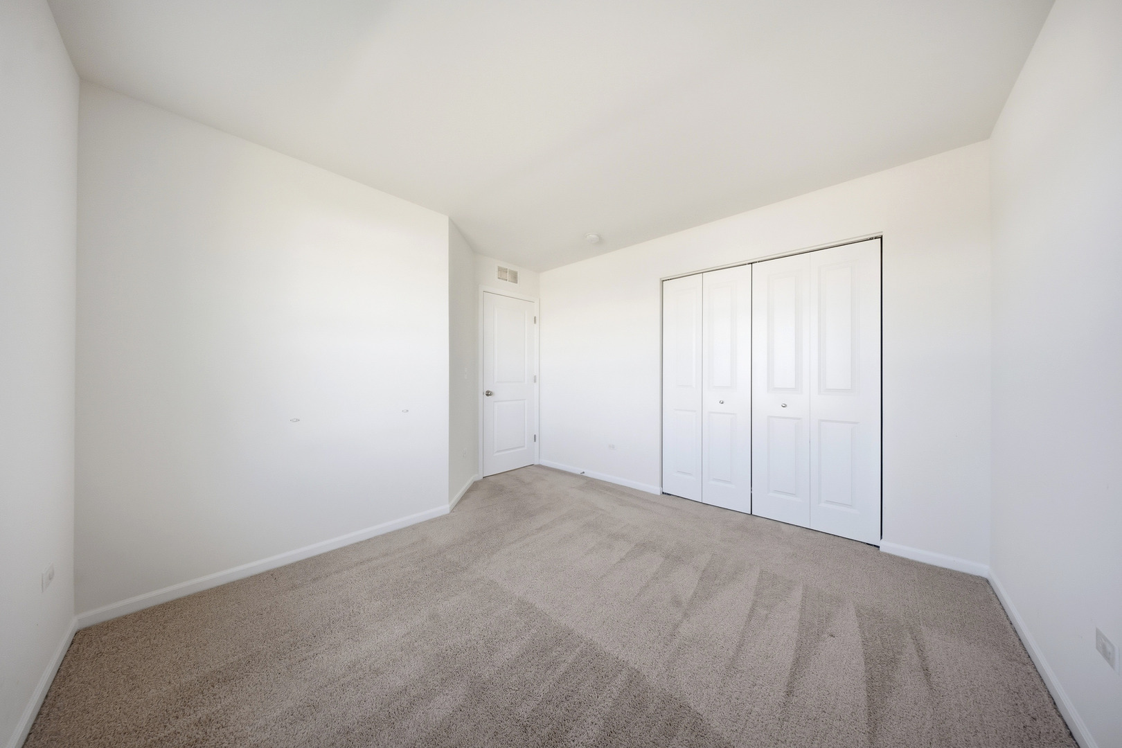949 Hyte Street Plano, IL 60545 - Photo 22 of 51 a view of an empty room