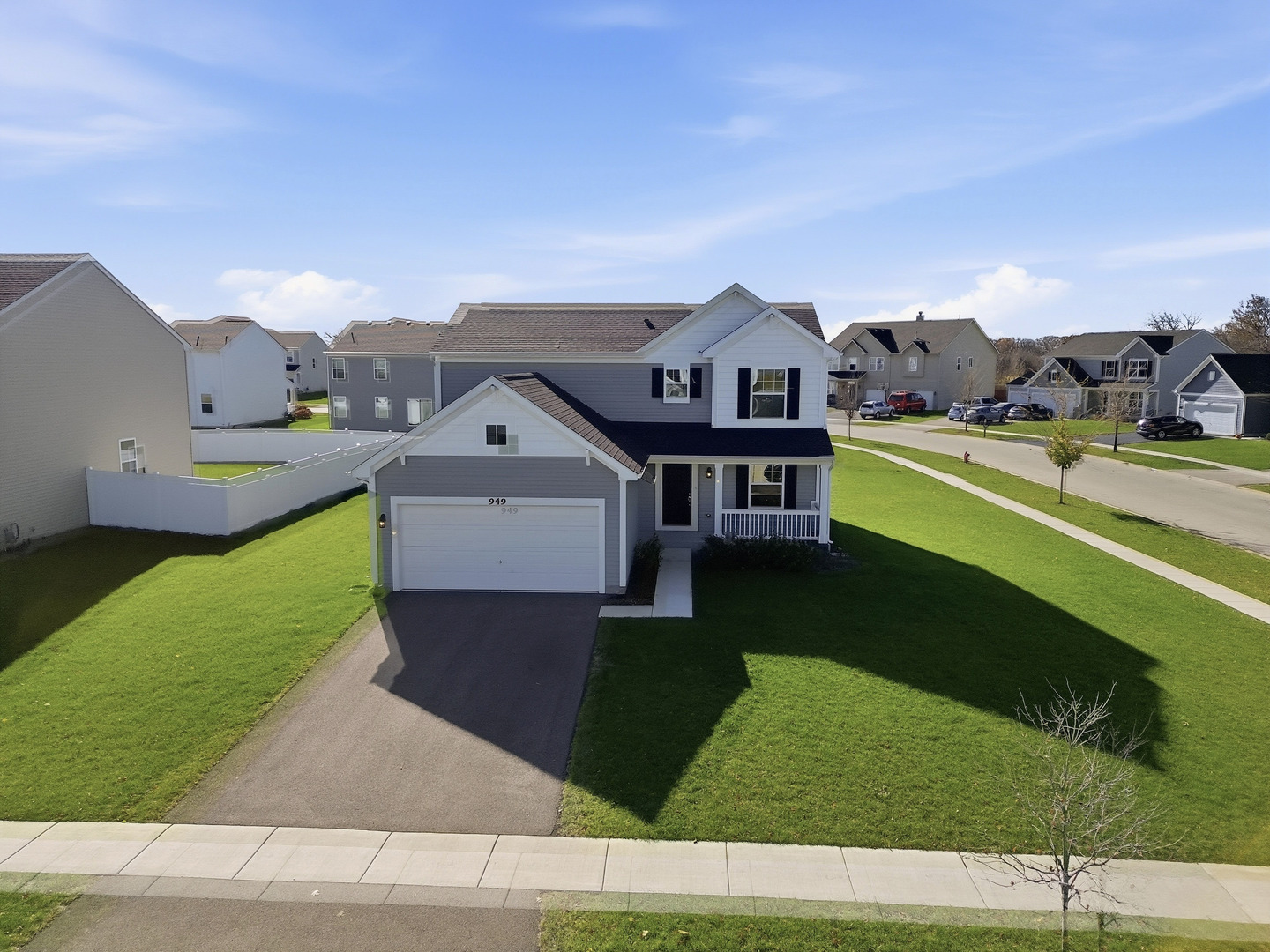 949 Hyte Street Plano, IL 60545 - Photo 35 of 51 a aerial view of a house with a big yard