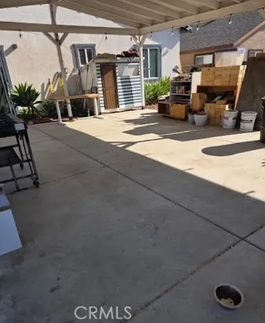 $2,950 | 843 West Temple Street, San Bernardino, CA 92410