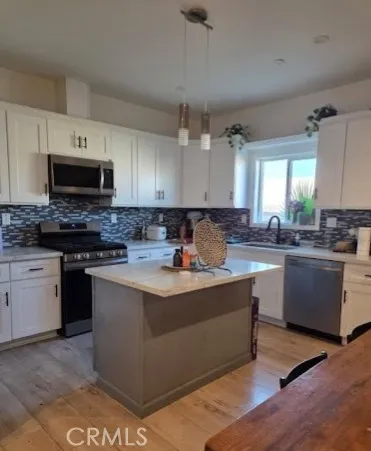 $2,950 | 843 West Temple Street, San Bernardino, CA 92410