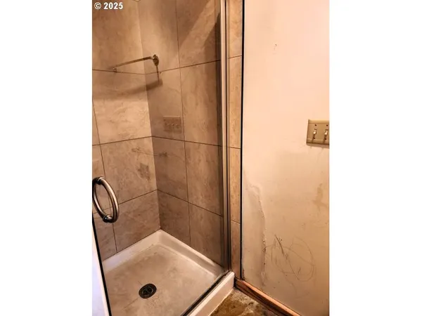 $405,500 | 68766 Weatherford Road, Arlington, OR 97812