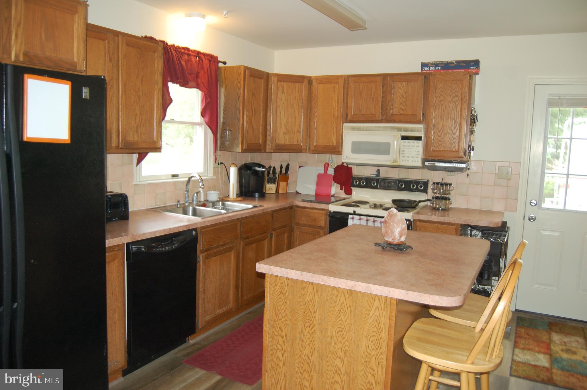 6840 Hunting Creek Road Hurlock, MD 21643 - Photo 11 of 27 Kitchen
