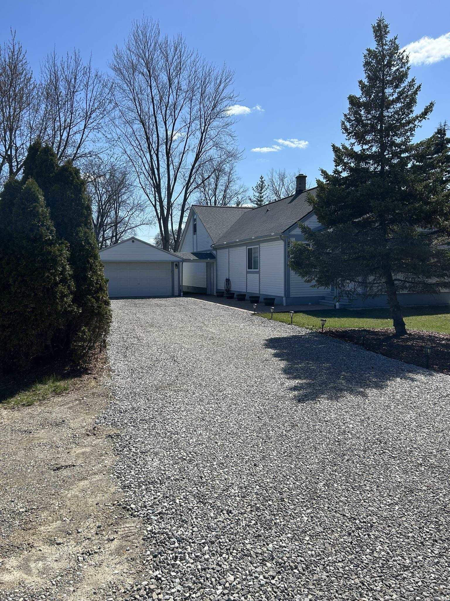 2720 East Maple Road Troy, MI 48083 - Photo 3 of 60
