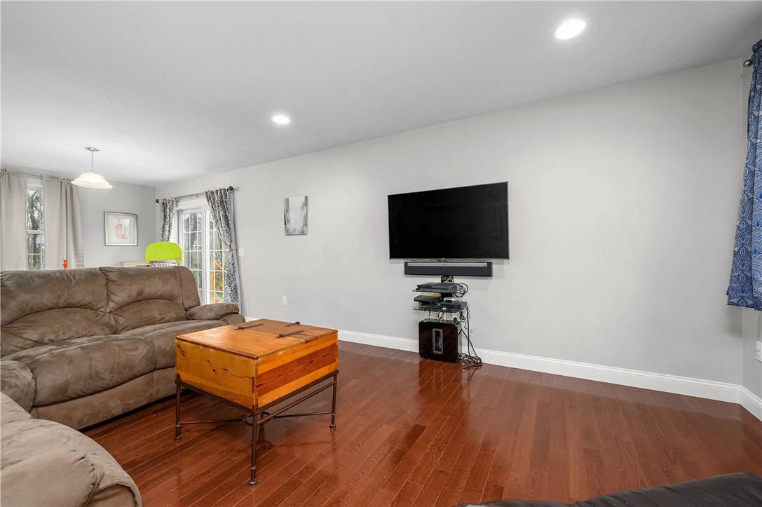 46 Berkley Street Woonsocket, RI 02895 - Photo 13 of 33 Gallery Image 13