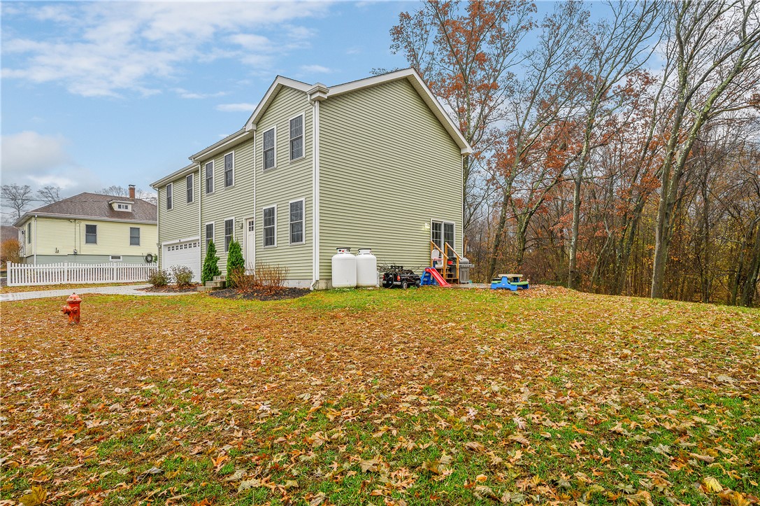 46 Berkley Street Woonsocket, RI 02895 - Photo 4 of 33 Gallery Image 4
