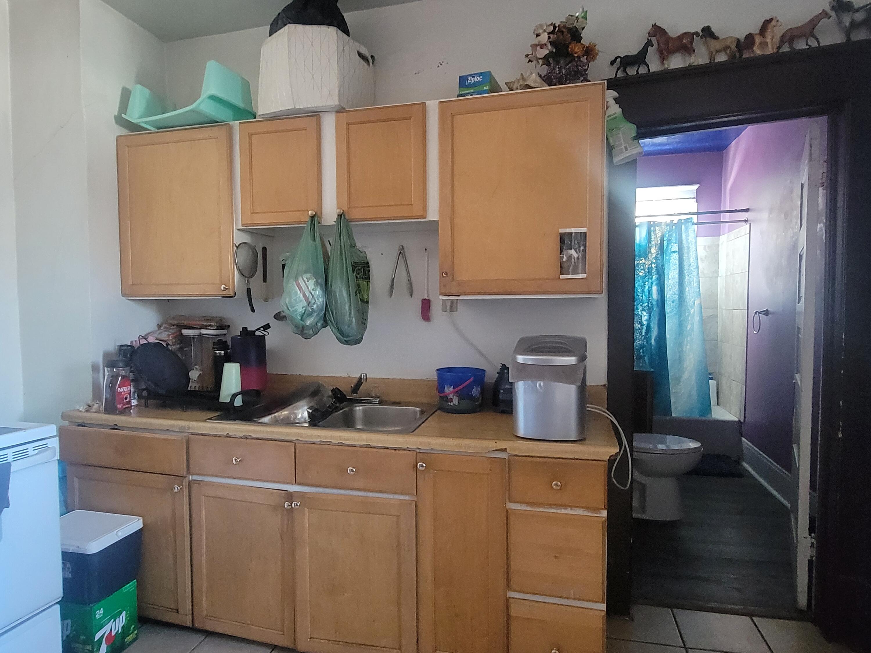 3612 West Scott Street Milwaukee, WI 53215 - Photo 4 of 20 20260119_113026