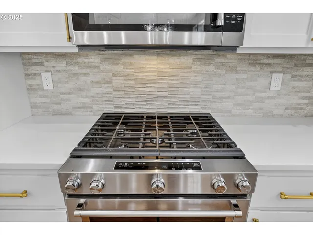 a close view of stove