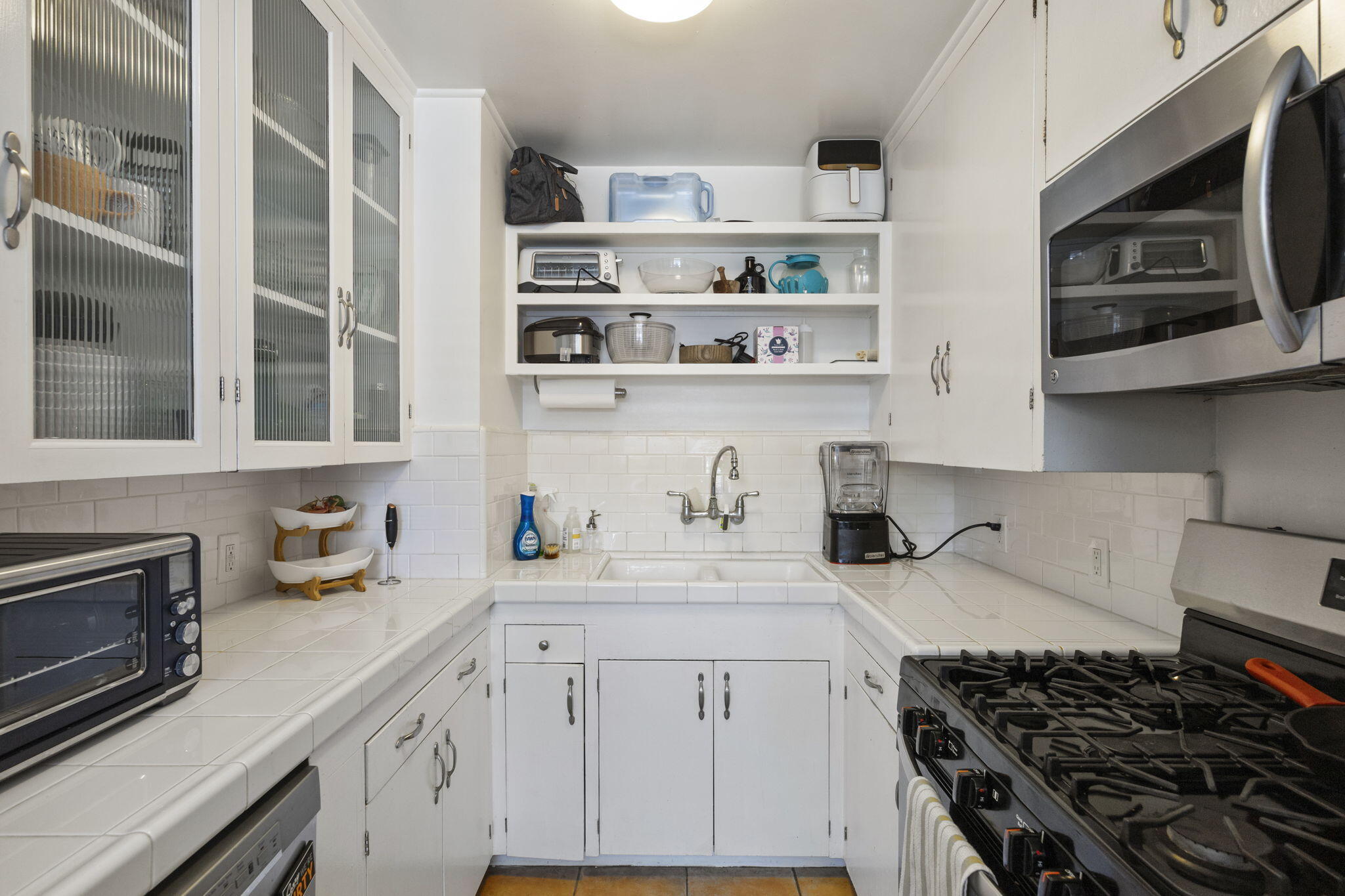 705 Northview Road Santa Barbara, CA 93105 - Photo 13 of 44 front unit