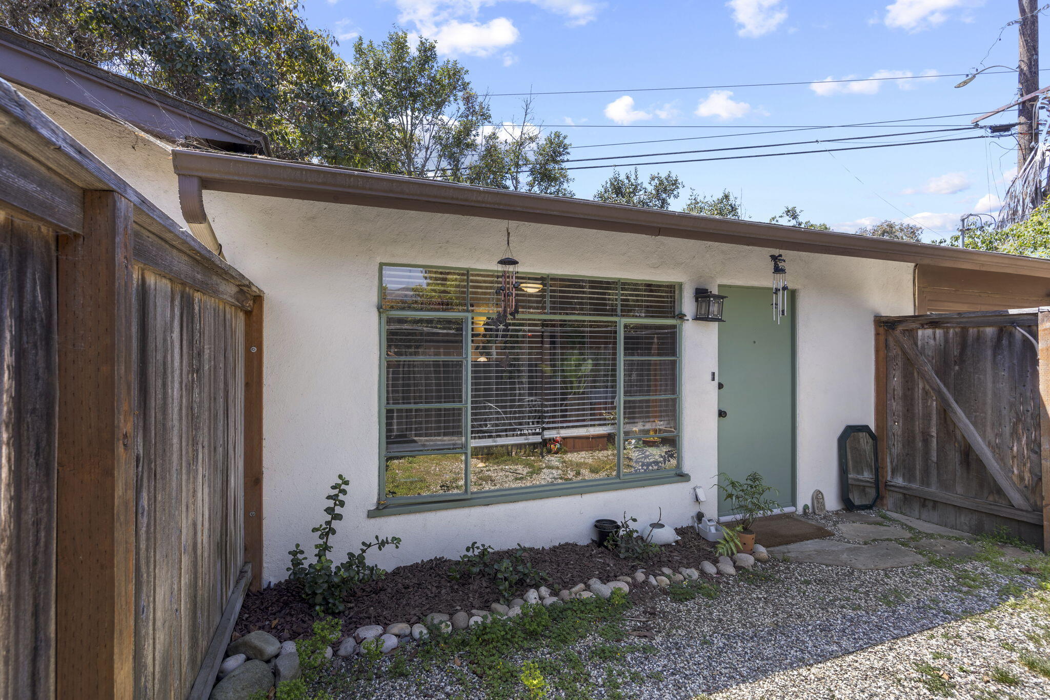 705 Northview Road Santa Barbara, CA 93105 - Photo 28 of 44 rear unit - 707 Northview