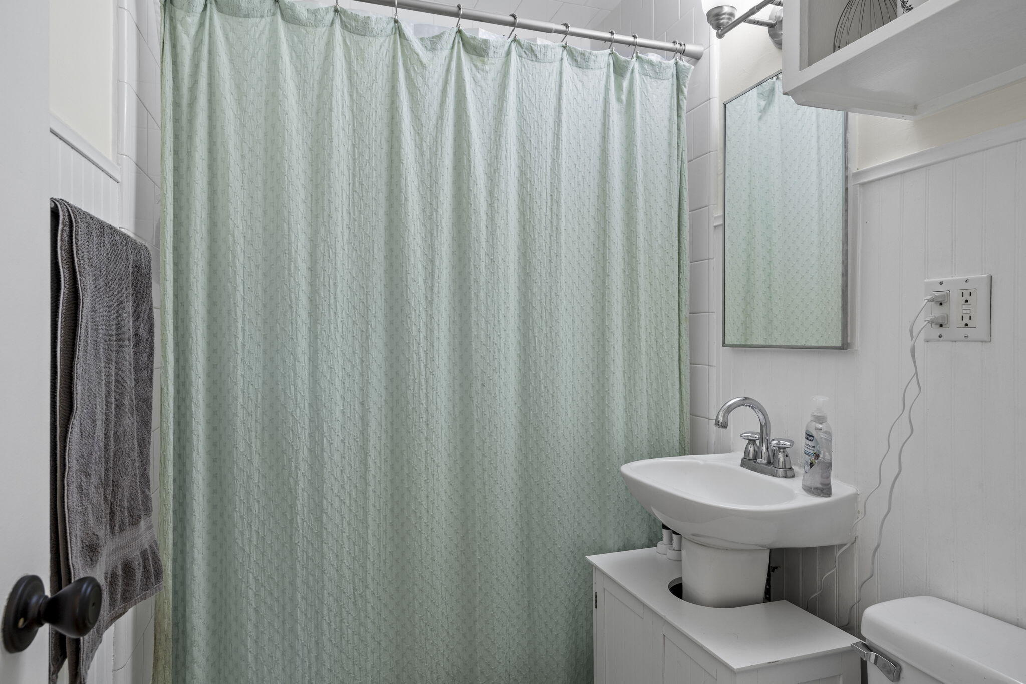 705 Northview Road Santa Barbara, CA 93105 - Photo 38 of 44 rear unit - 707 Northview