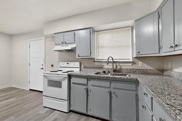 $1,800 | 726 Jadewood Drive, Dallas, TX 75232