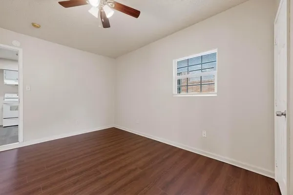 $1,800 | 726 Jadewood Drive, Dallas, TX 75232