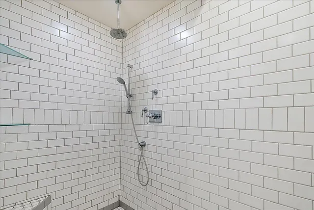 $650,000 | 230 North Kalamazoo Mall, Unit 401, Kalamazoo, MI 49007