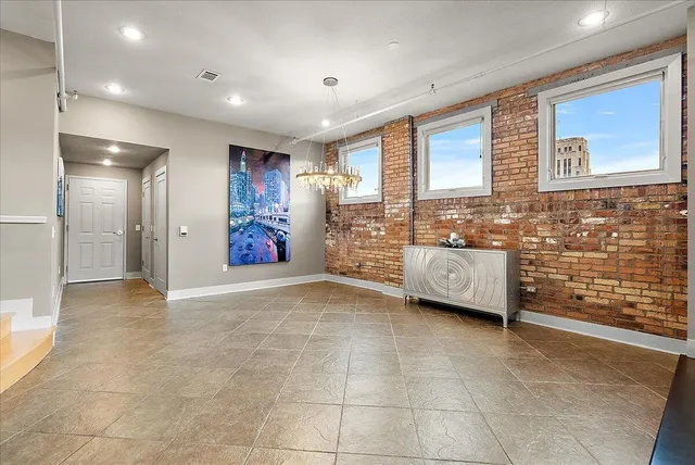 $650,000 | 230 North Kalamazoo Mall, Unit 401, Kalamazoo, MI 49007