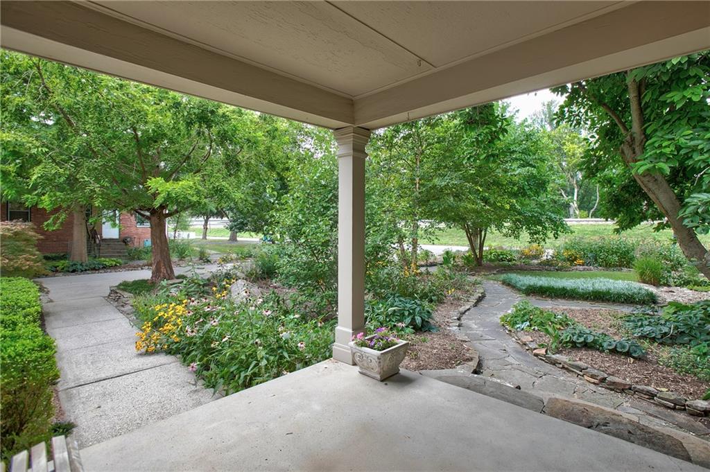 6343 Riverview Drive Indianapolis, IN 46220 - Photo 2 of 36