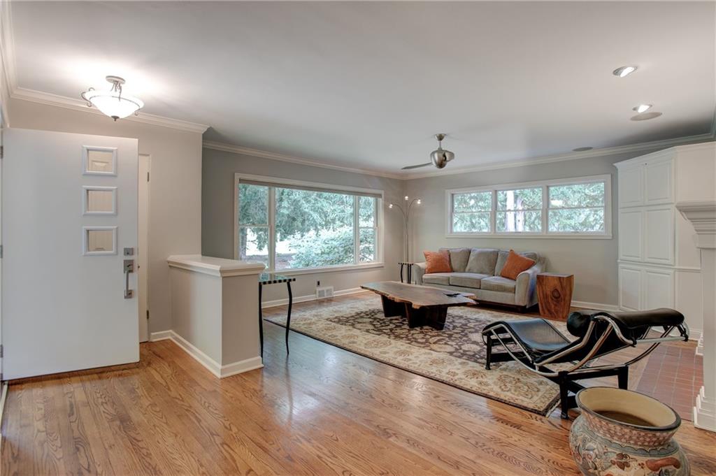 6343 Riverview Drive Indianapolis, IN 46220 - Photo 4 of 36